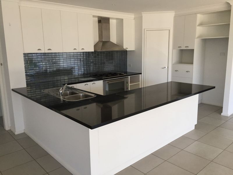 5 Wellington Avenue, Tatton NSW 2650