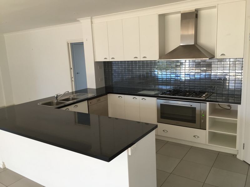 5 Wellington Avenue, Tatton NSW 2650