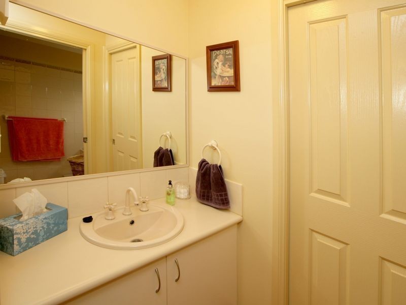 1 Merong Place, Bourkelands NSW 2650