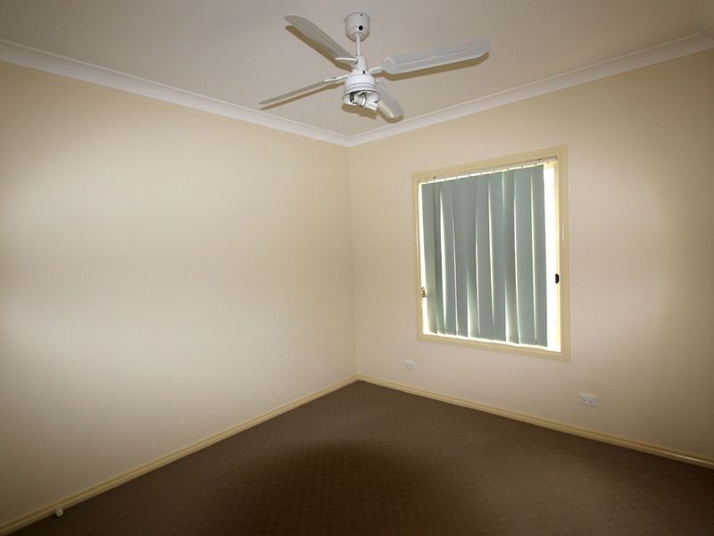 1/8 Keane Place, Alfredtown NSW 2650