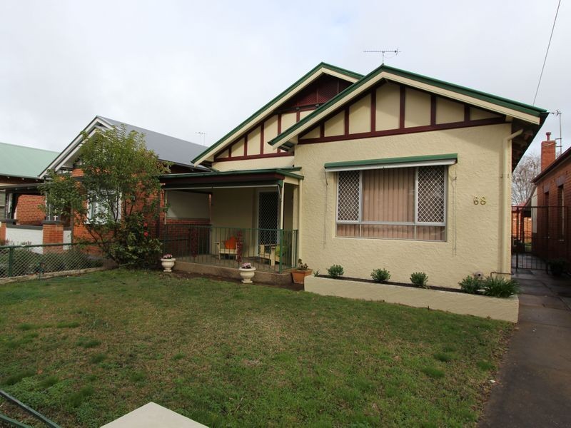 68 Peter Street, Wagga Wagga NSW 2650