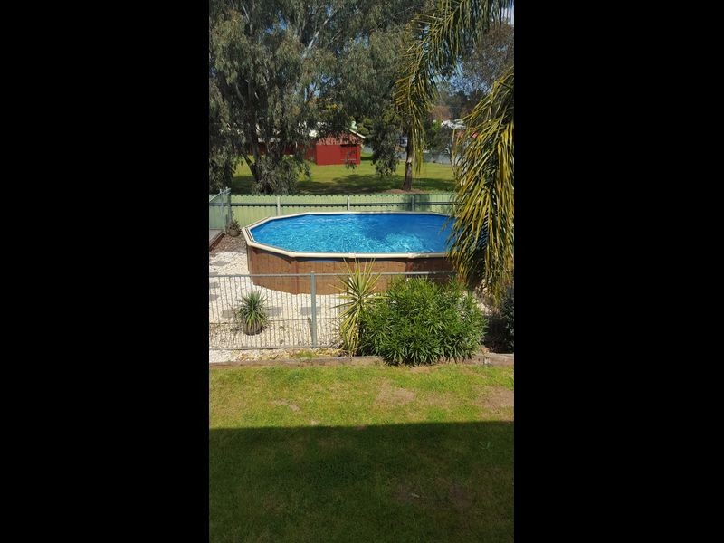 32 Gilmore Avenue, Mount Austin NSW 2650