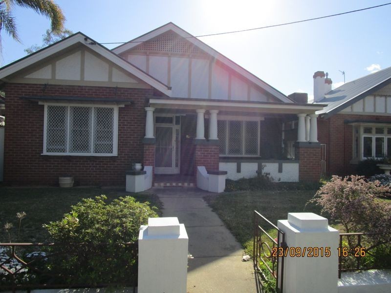 10 Fox Street, Wagga Wagga NSW 2650
