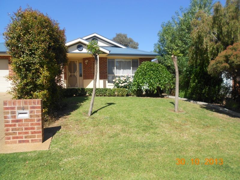 4 Bourkelands Drive, Wagga Wagga NSW 2650