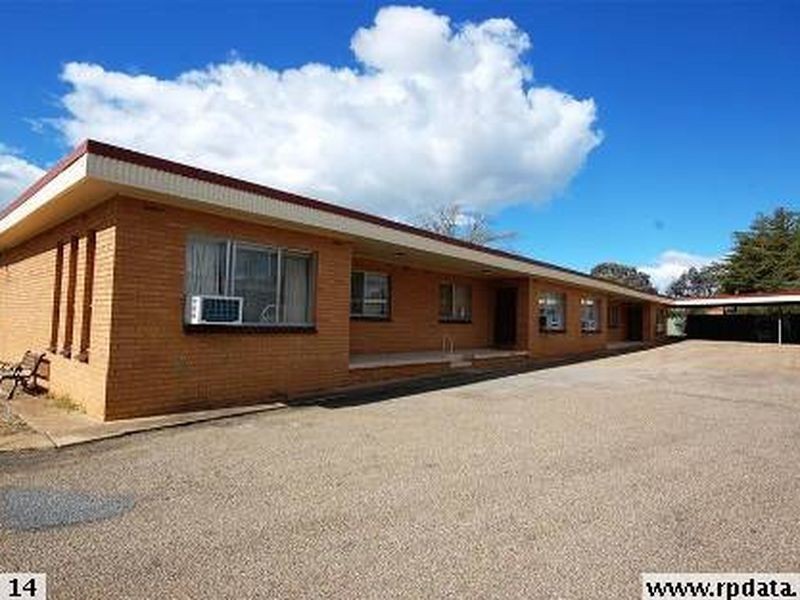 Unit 3/87 Raye Street, Tolland NSW 2650