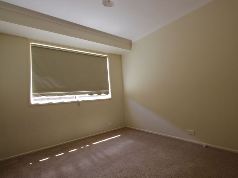 35 Lansdowne Avenue, Lake Albert NSW 2650