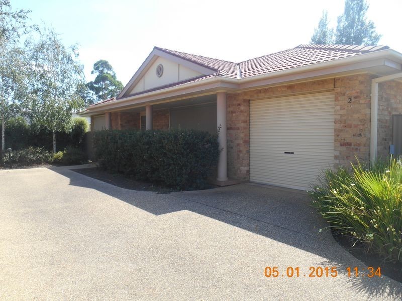 2/9 Inglis Street, Lake Albert NSW 2650