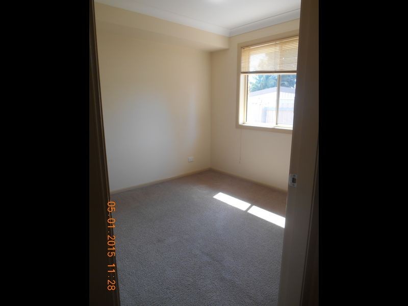 2/9 Inglis Street, Lake Albert NSW 2650