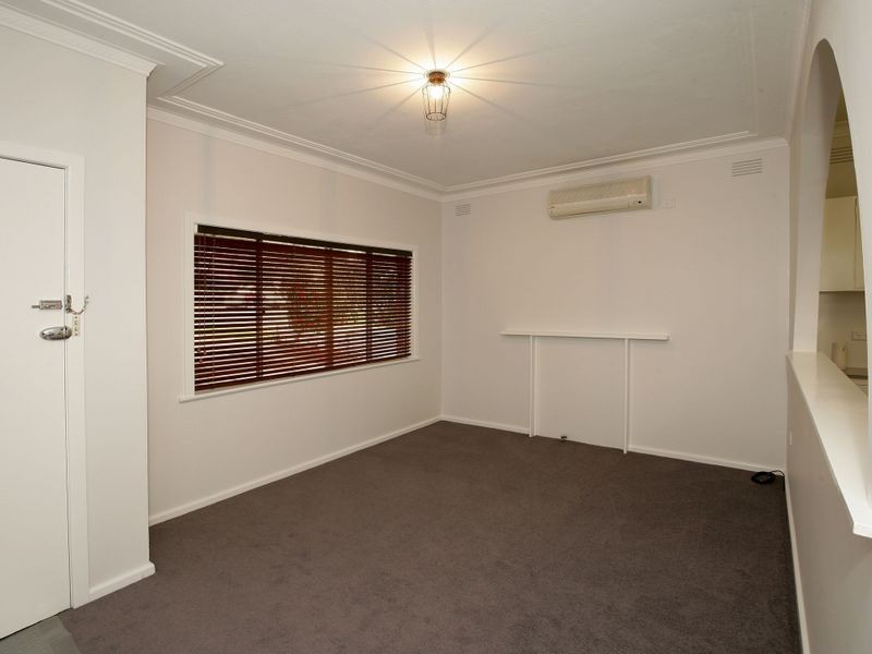 67 Grove Street, Kooringal NSW 2650