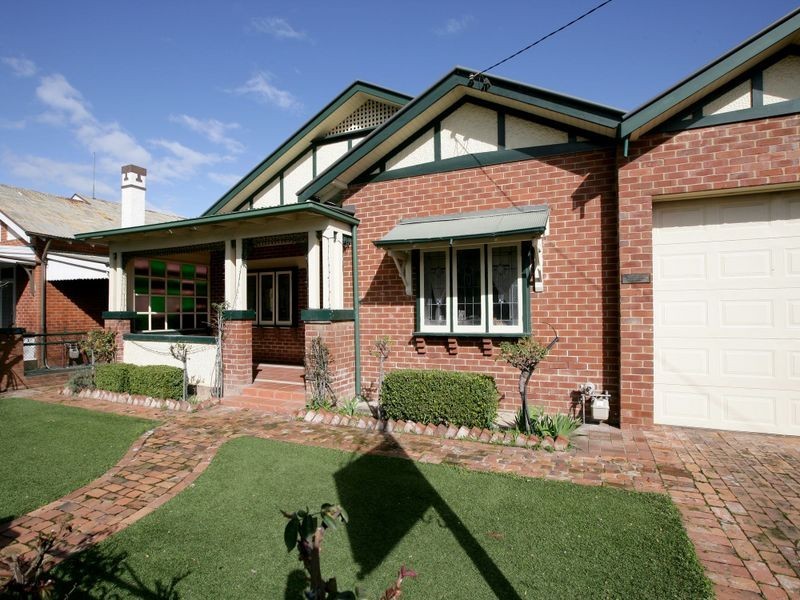 196 Edward Street, Wagga Wagga NSW 2650