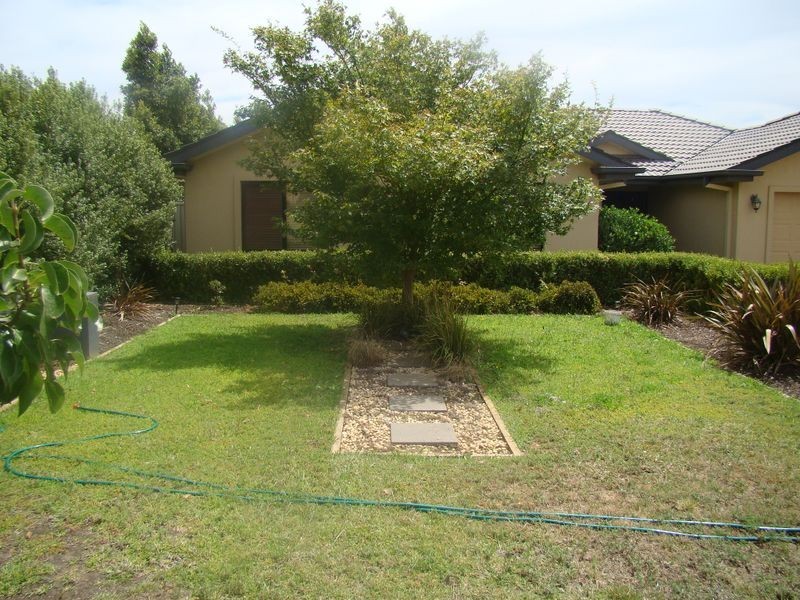 4 Yeomans Place, Kooringal NSW 2650