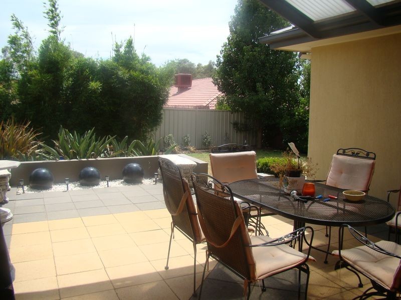 4 Yeomans Place, Kooringal NSW 2650