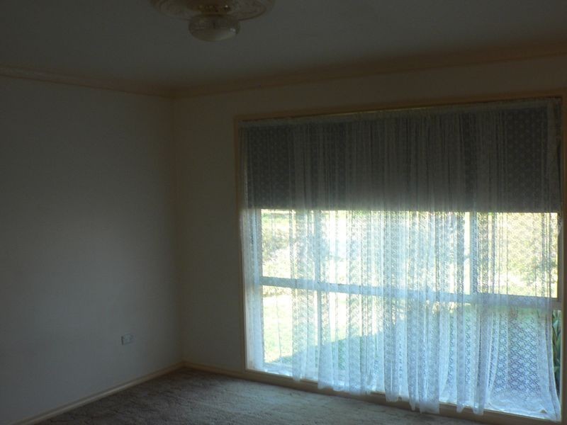 1/2 Cypress Street, Forest Hill NSW 2651
