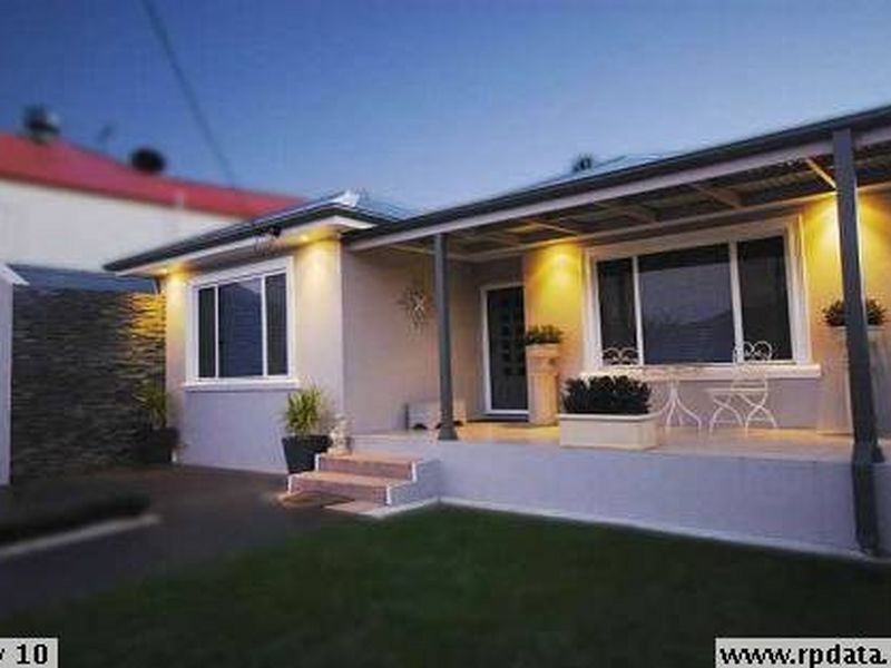 84 Tarcutta Street, Wagga Wagga NSW 2650
