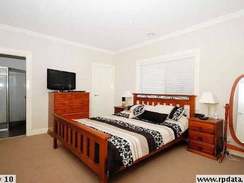 84 Tarcutta Street, Wagga Wagga NSW 2650