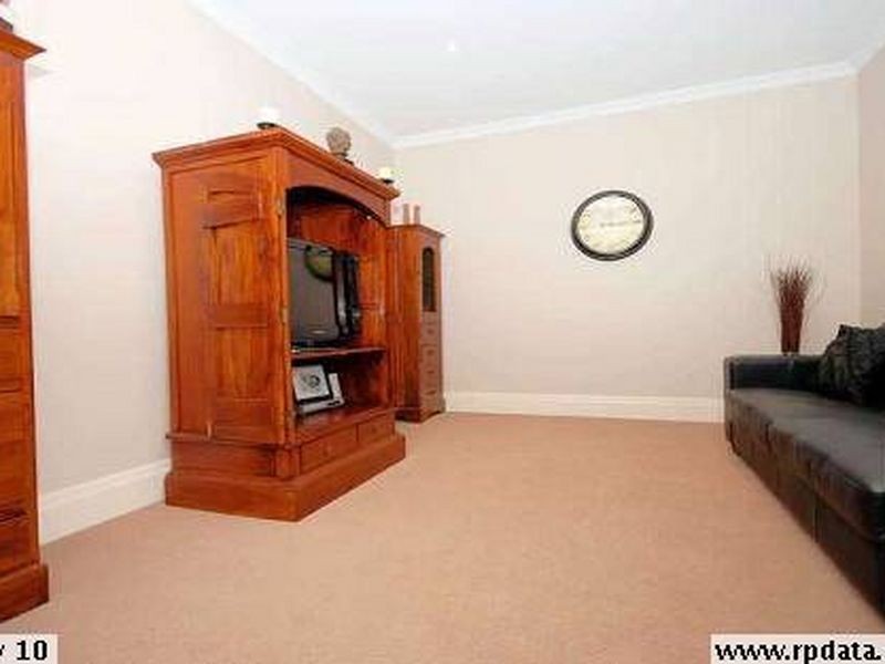 84 Tarcutta Street, Wagga Wagga NSW 2650