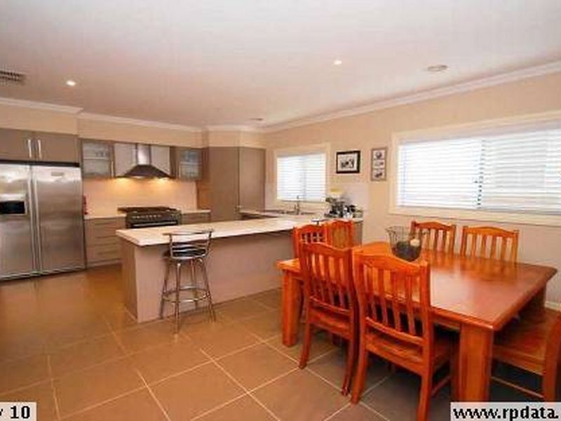 84 Tarcutta Street, Wagga Wagga NSW 2650