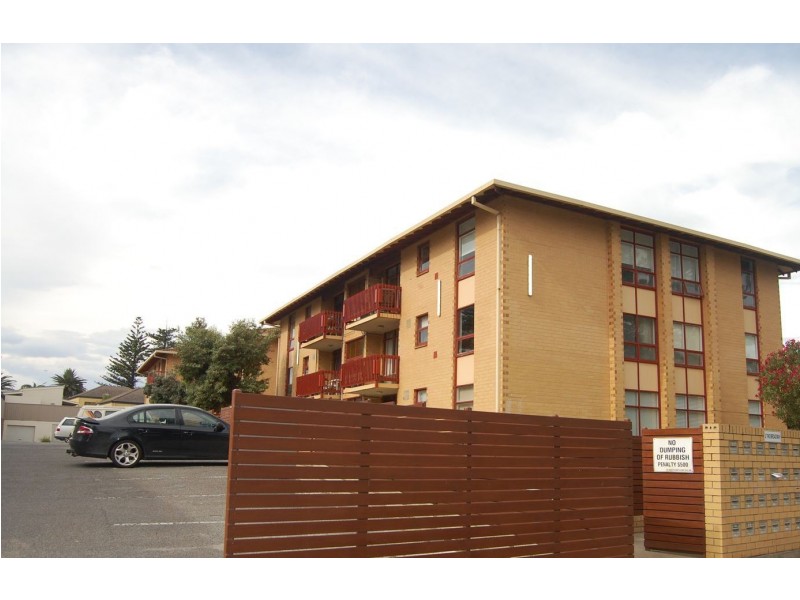 22/3 Broadway, Glenelg South SA 5045