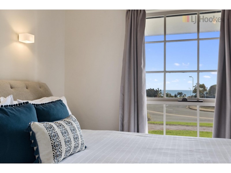 39 Rogana Crescent, Hallett Cove SA 5158