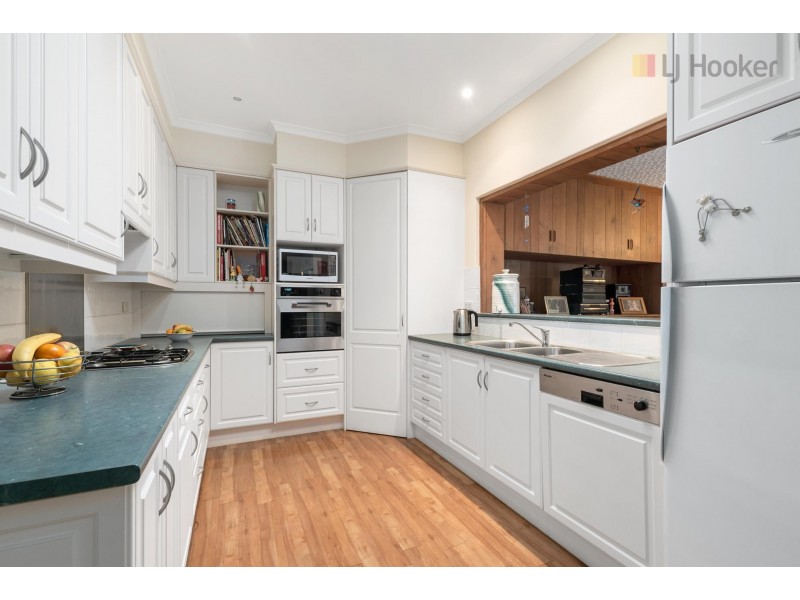 12 Meadowvale Road, Sturt SA 5047