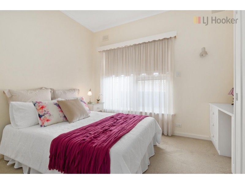 12 Meadowvale Road, Sturt SA 5047