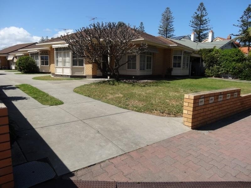 3/38 Moseley Street, Glenelg SA 5045