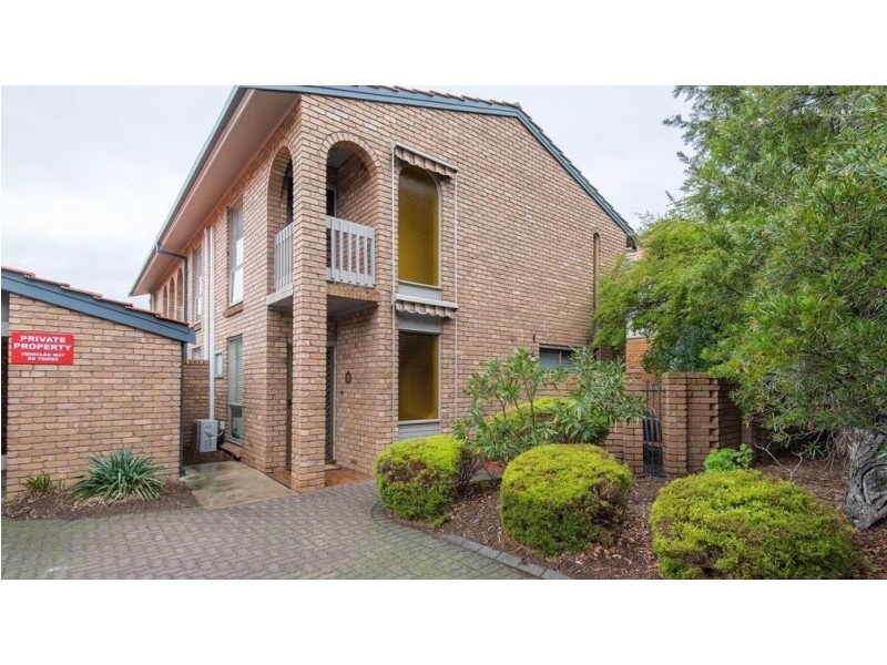 10/16 Moseley Street, Glenelg SA 5045