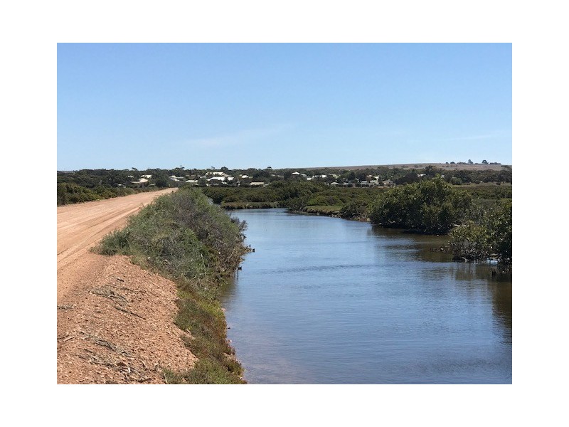 15-17 Gardner Street, Price SA 5570