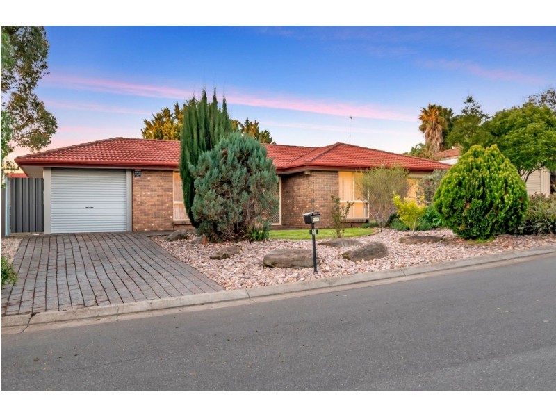 1 Gibson Court, Woodcroft SA 5162