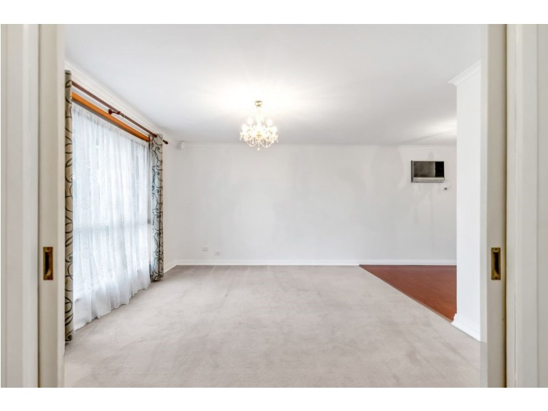 1 Gibson Court, Woodcroft SA 5162