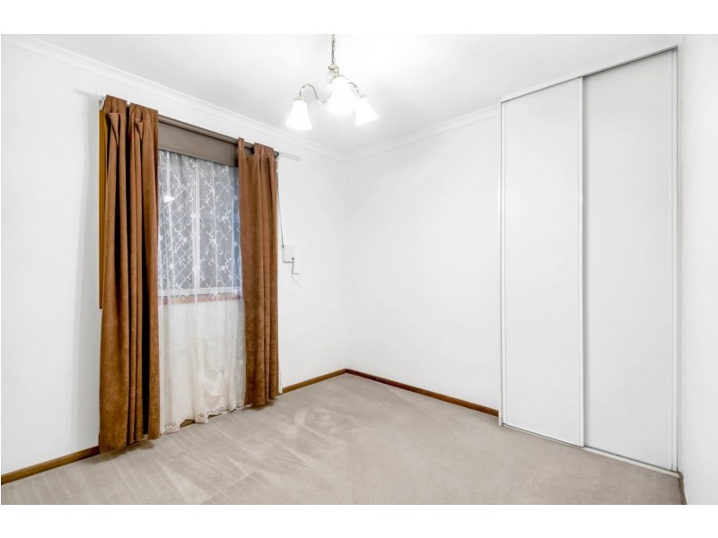 1 Gibson Court, Woodcroft SA 5162