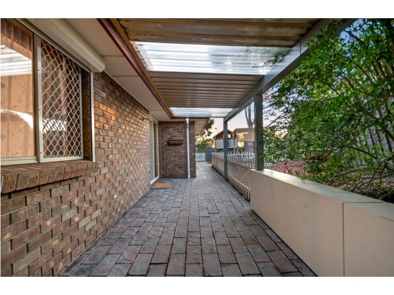 1 Gibson Court, Woodcroft SA 5162
