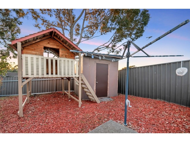 1 Gibson Court, Woodcroft SA 5162