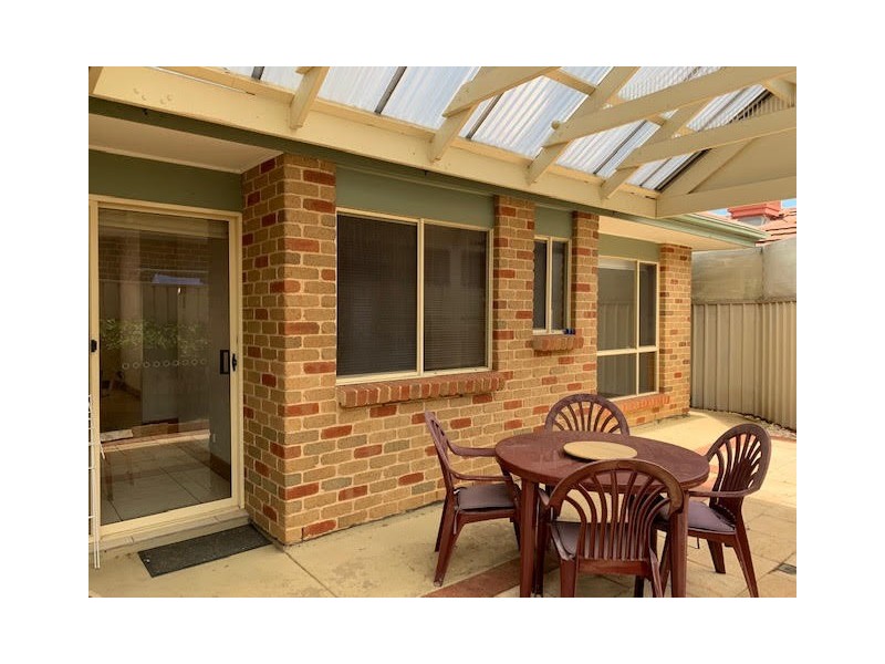 2/27 Dunrobin Road, Hove SA 5048