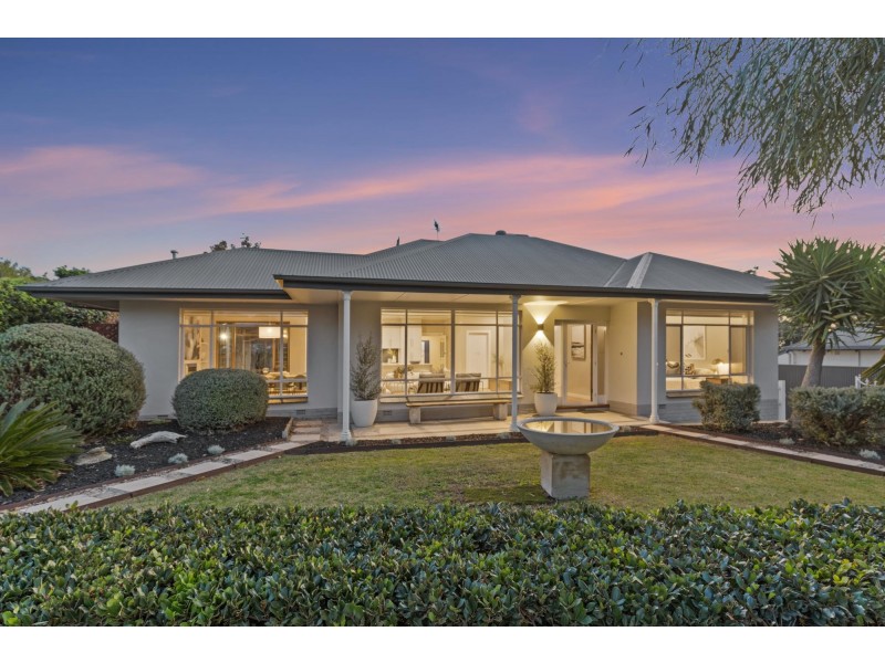 4 Forrest Avenue, Marino SA 5049