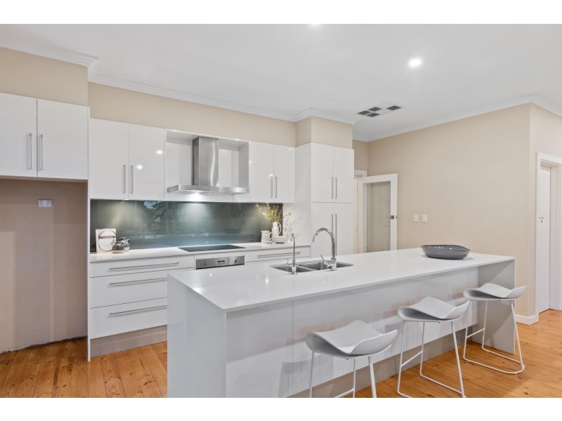 4 Forrest Avenue, Marino SA 5049