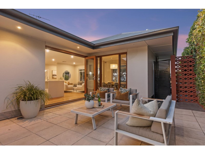 4 Forrest Avenue, Marino SA 5049