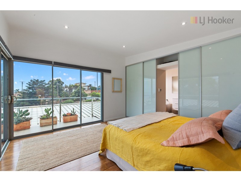 8 George Court, Marino SA 5049