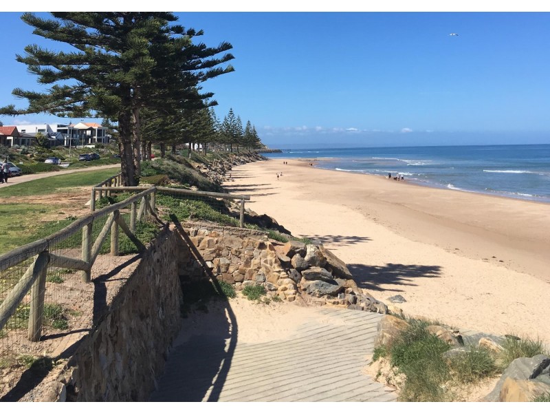 21 Gulfview Road, Christies Beach SA 5165