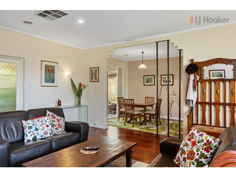 2 Ophir Crescent, Seacliff Park SA 5049