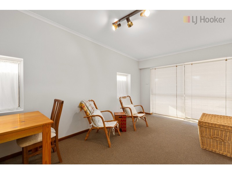 2 Ophir Crescent, Seacliff Park SA 5049