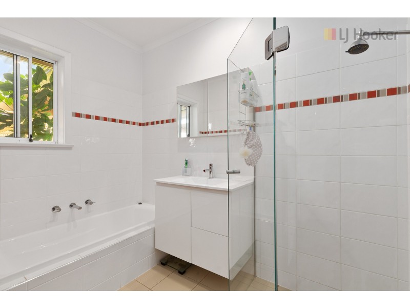 2 Ophir Crescent, Seacliff Park SA 5049