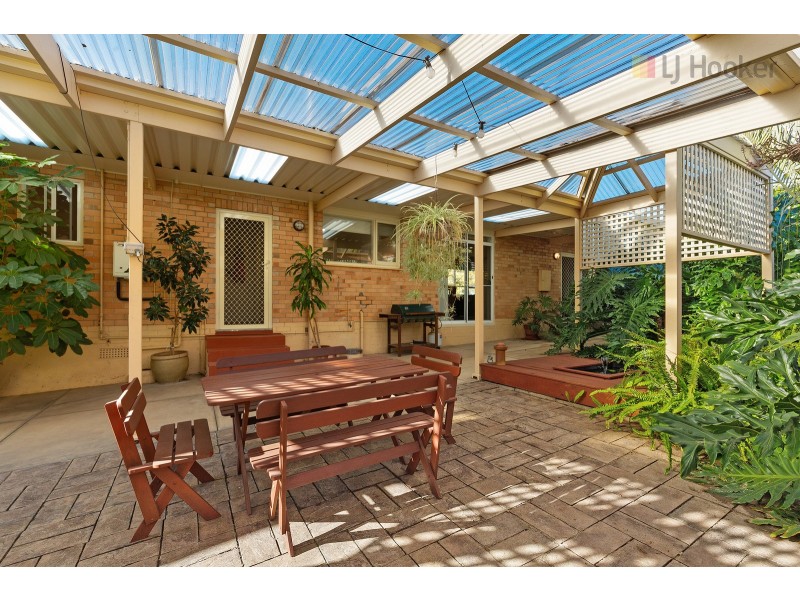 2 Ophir Crescent, Seacliff Park SA 5049