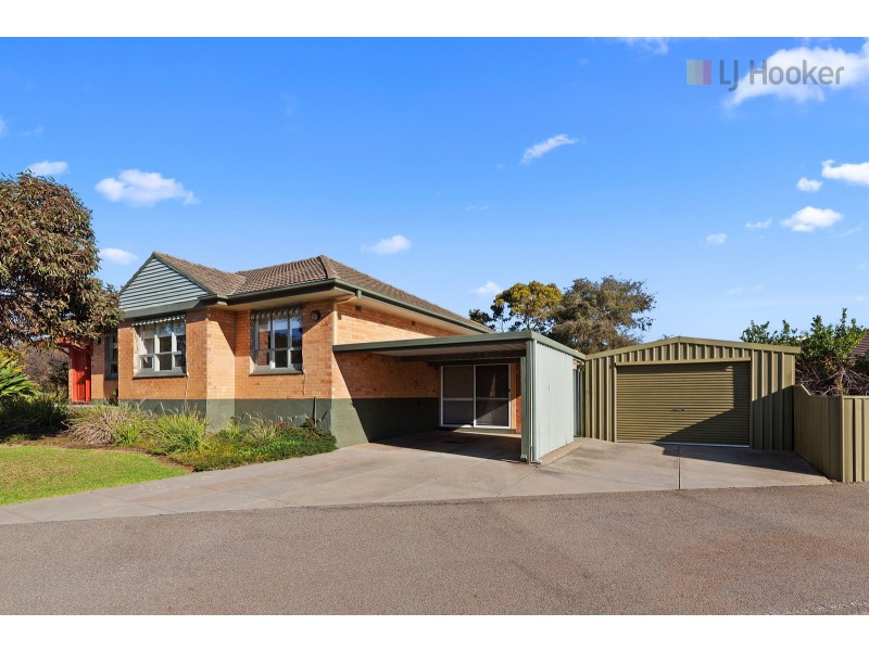 2 Ophir Crescent, Seacliff Park SA 5049