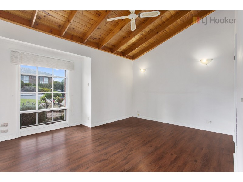 2 Inali Court, Hallett Cove SA 5158