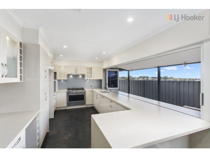 2 Inali Court, Hallett Cove SA 5158