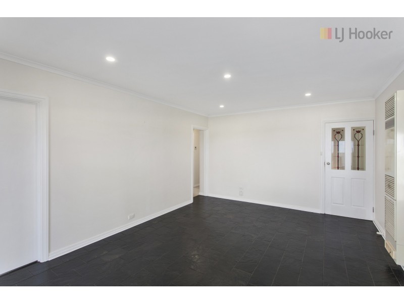 2 Inali Court, Hallett Cove SA 5158