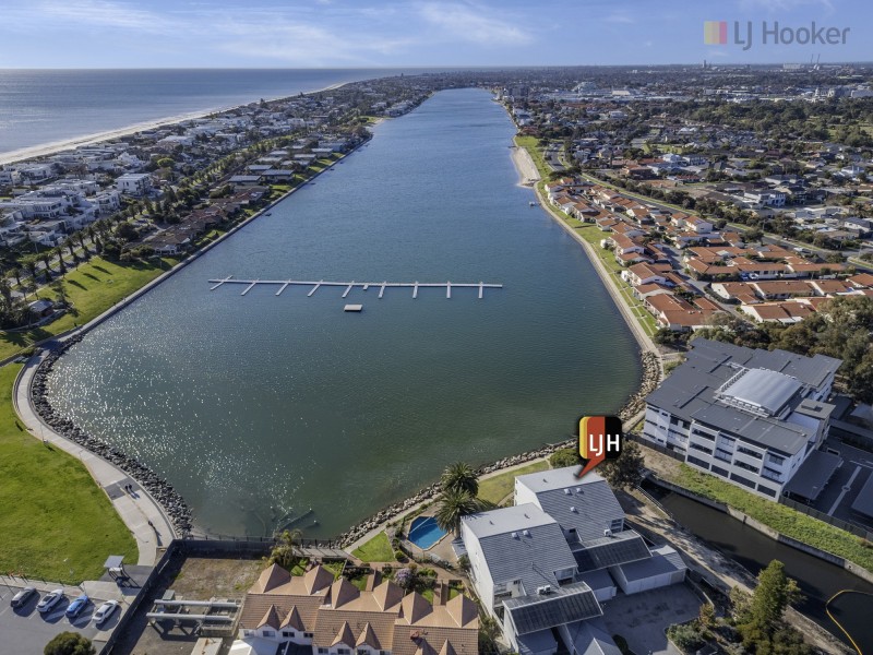 3/242 Trimmer Parade, West Lakes SA 5021