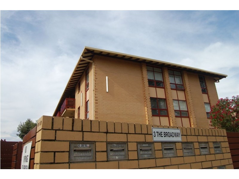 22/3 Broadway, Glenelg South SA 5045