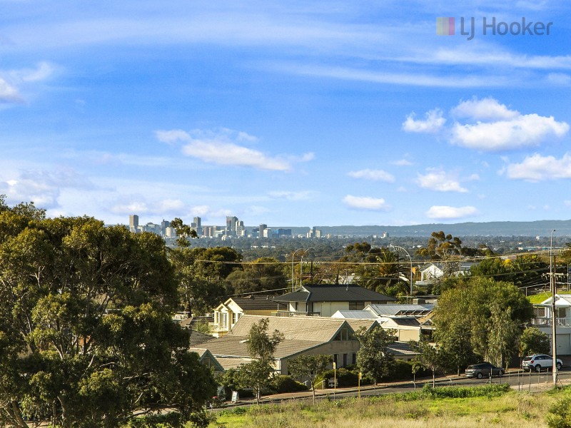 4 Dudley Crescent, Marino SA 5049